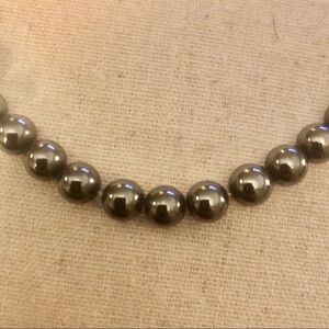Freshwater black pearl necklace